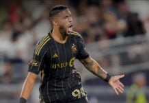Denis Bouanga sous le maillot de Los Angeles