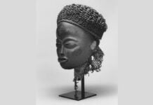 Masque Mwana Pwo : entre beauté, esprit ancestral et féminité Masque Mwana Pwo