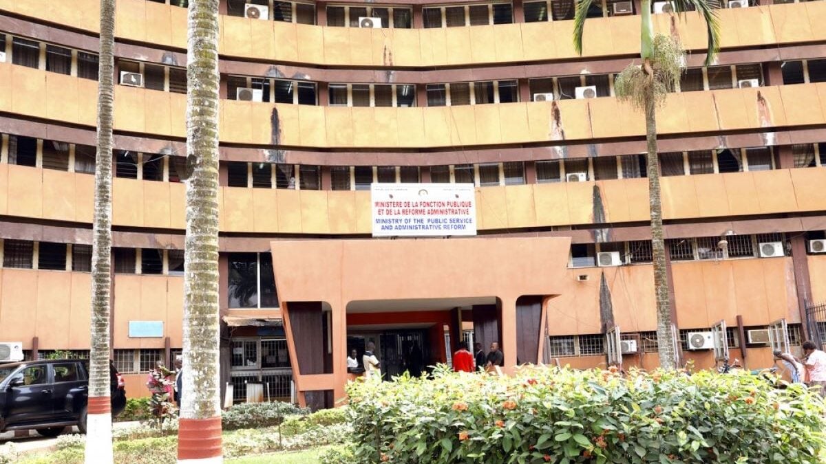 Cameroun : 5971 fonctionnaires sous pression pour justifier leur présence au pays