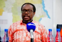 Manifestation contre la révision de la Constitution en RDC : l’opposant Delly Sesanga interpellé puis relaxé Delly Sesanga