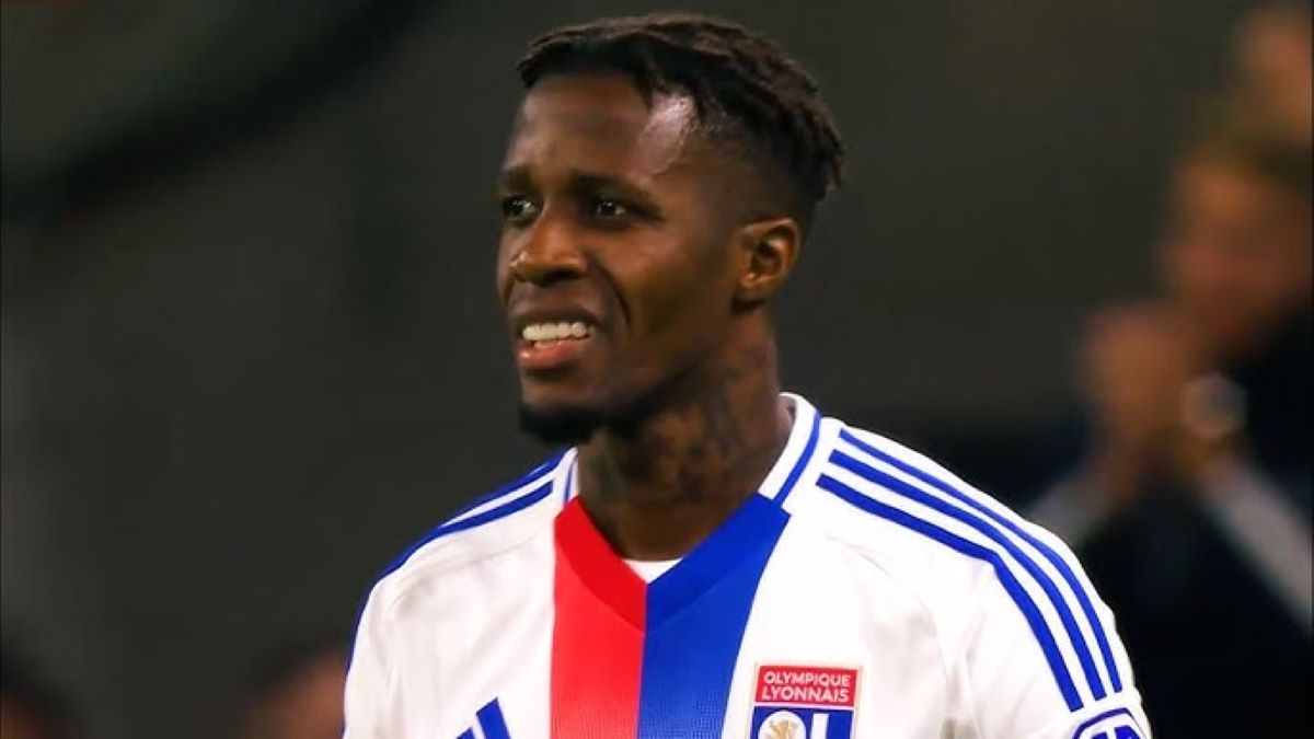 L'aventure de Wilfried Zaha à l'Olympique lyonnais, déjà un revers ?