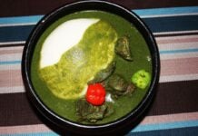 Agoun : une tradition culinaire au cœur de l’identité béninoise Igname Pilée à la sauce tchayo