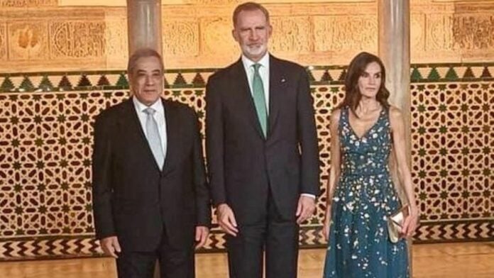 Le Premier ministre algérien Nadir Larbaoui est reçu par le roi d'Espagne Philippe VI Le Premier ministre algérien Nadir Larbaoui est reçu par le roi d'Espagne Philippe VI