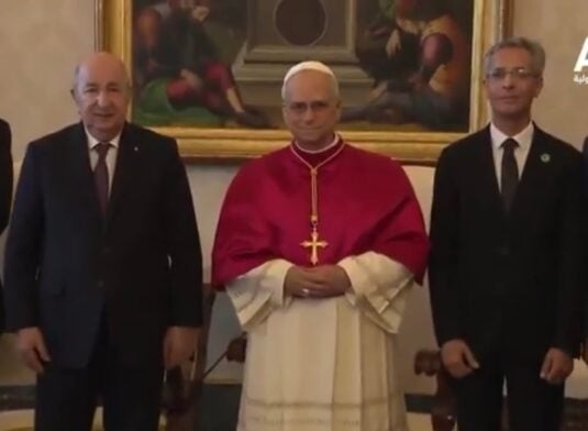Le président Abdelmadjid Tebboune, le Pape Leon XIV et le ministre de la Culture Zouhir Ballalou