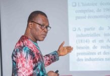 Dieudonné Awo, Maître de Conférences en Hitoire économique et sociale à l'Université d'Abomey-Calavi