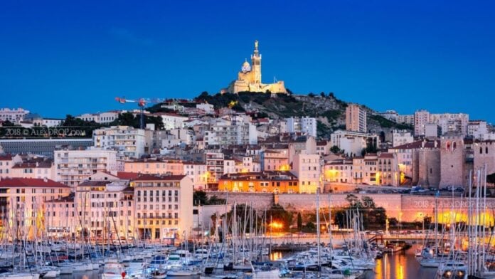 Marseille, le vieux port et Notre Dame de la Garde