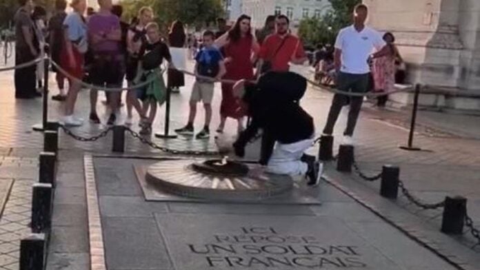 La flamme du soldat inconnu