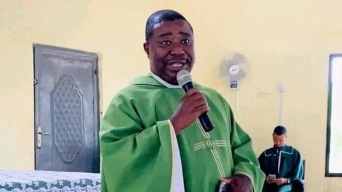 Père Augustine Dauda Amadu Père Augustine Dauda Amadu