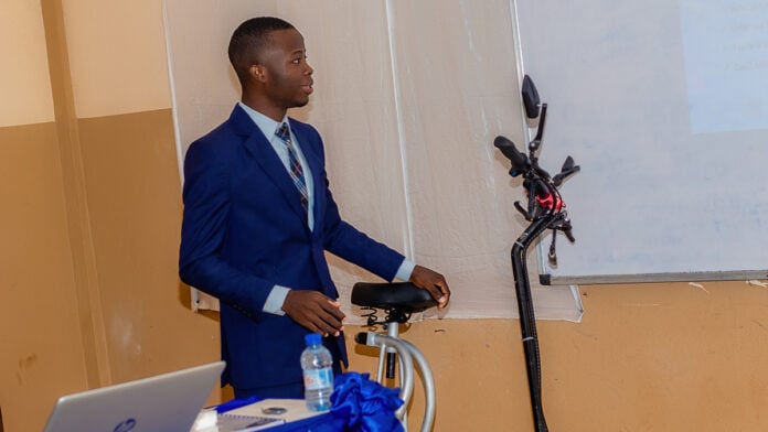 Roland Romuald Toyigbéna Gbohoui - vélo électrique Bénin Roland Romuald Toyigbéna Gbohoui - vélo électrique Bénin