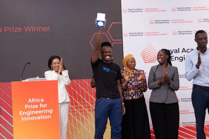 Gagnant Africa Prize - Elly Savatia