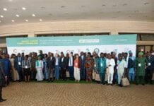 Bénin : tapis rouge pour le 6e sommet Climate Chance Afrique à Cotonou La photo de famille prise par les autorités et certains participants