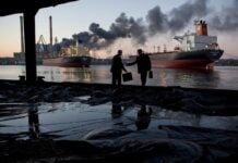 Idriss Taha : dans les coulisses sombres du pétrole africain Illustration face sombre du pétrole