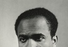 Dakar célèbre le centenaire de Frantz Fanon : un colloque international pour raviver la pensée décoloniale Franz Fanon portrait