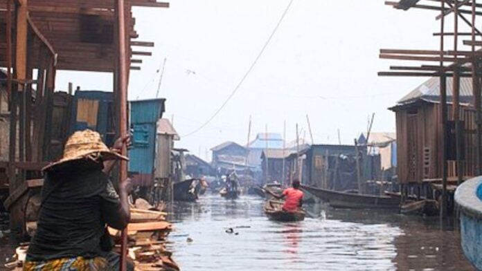 Le bidonville de Makoko Le bidonville de Makoko