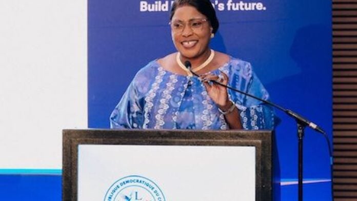 Fifi Masuka Saini Gouverneure du Luabala  à Cape Town