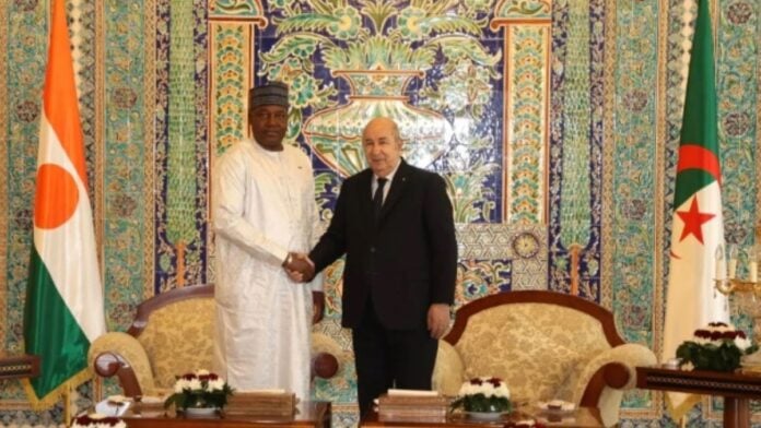 Rencontre entre les Présidents Abdourahmane Tiani et Abdelmadjid Tebboune