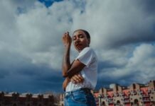 Ego Ella May, l’héritière d’Ella Fitzgerald, dévoile « Good Intentions », son deuxième album tant attendu Ego Ella May