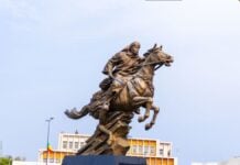Au Bénin, le monument de Bio Guera rappelle l’histoire d’un héros de la résistance africaine Le monument de Bio Guera