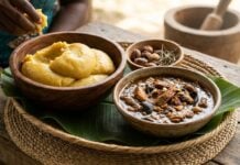 Locossoukeu au siakô : Purée de banane plantain à la sauce bété Locossoukeu au siakô : Purée de banane plantain à la sauce bété