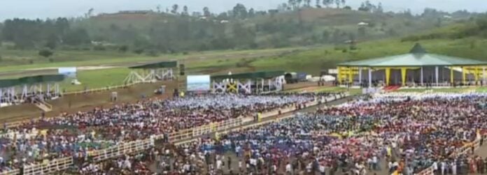 Messe à l'aéroport de Bamenda