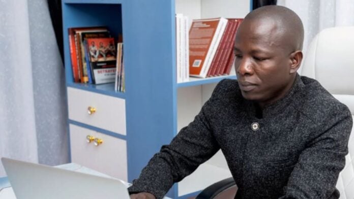 Le journaliste ougandais Arnold Mukose