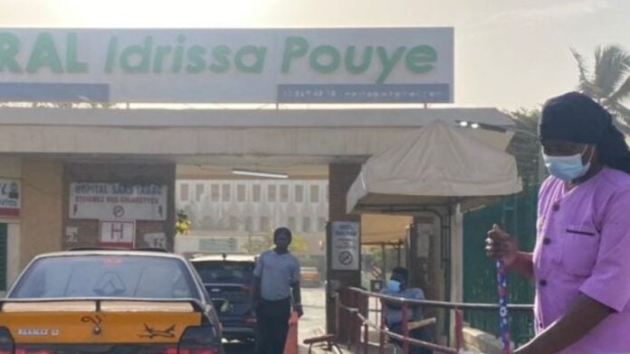 Devanture de l'Hôpital Idrissa Pouye de Grand Yoff