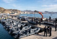 Espagne : démantèlement d’un réseau de « narco-logistique » entre le Maroc et l’Andalousie (Opération Embryon) Saisie de narcolanchas opération Embryon Almería 2026