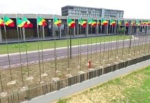 400 milliards à trouver, 4 000 à mobiliser : Brazzaville et l’équation africaine Centre de conférence de Kintélé Congo Brazzaville