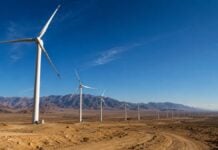 L’Égypte s’impose en leader africain de l’énergie éolienne Parc élolien dans un désert