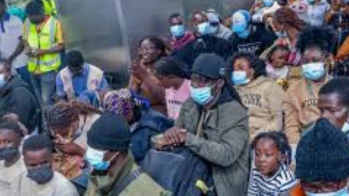 Des ghanéens évacués de l'Afrique du Sud Ghana : 342 ressortissants évacués d’Afrique du Sud après des attaques xénophobes