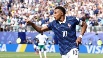 France / Paraguay : Mbappé donne l’avantage aux Bleus grâce à un penalty transformé à la 70e minute Mondial 2026 : Mbappé entre dans l'histoire et répond avec détachement à ses détracteurs