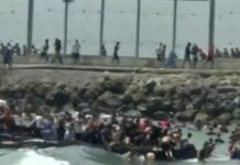 Ceuta : Mohammed VI célèbre l’émergence, sa jeunesse fuit à la nage Ceuta migrants marocains débarquant en Espagne
