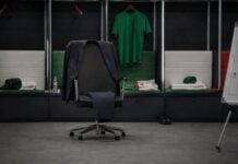 Algérie : pourquoi le banc des Verts reste fermé aux entraîneurs algériens Le costume vide du sélectionneur algérien