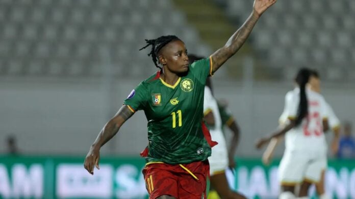 Ngah Manga attaquante du Cameroun Ngah Manga attaquante du Cameroun