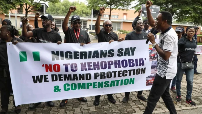 Xénophobie en Afrique du Sud : Abuja et Pretoria en pourparlers sur l'indemnisation des Nigérians rapatriés