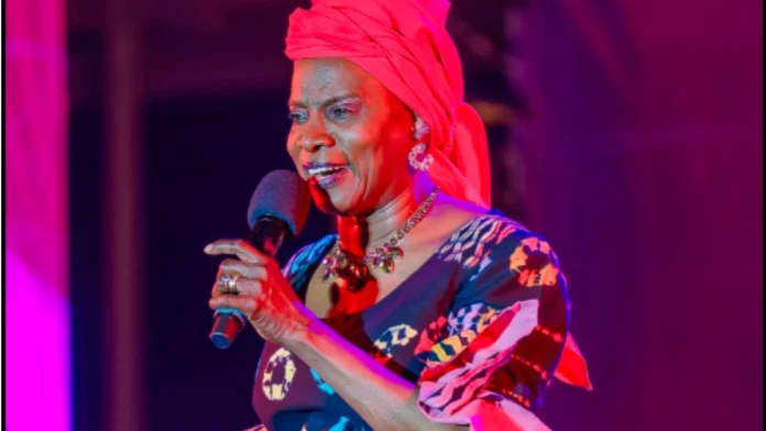 Angélique Kidjo, première artiste africaine à rejoindre le Hollywood Walk of Fame