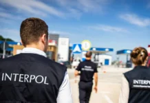 Oman et Zimbabwe démantèlent un réseau de trafic d’êtres humains avec l’appui d’Interpol Oman et Zimbabwe démantèlent un réseau de trafic d'êtres humains avec l'appui d'Interpol
