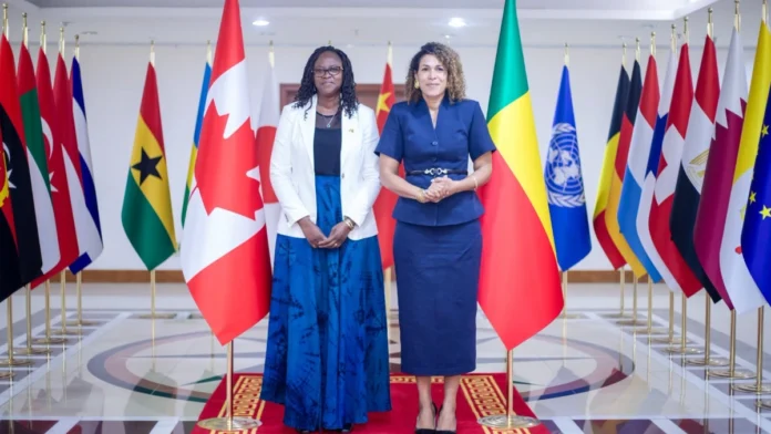 La Ministre des Affaires étrangères, Madame Corinne Amori Brunet et Evelyne Dabire, Ambassadeur agréé du Canada près le Bénin Diplomatie : le Canada ouvre une ambassade au Bénin