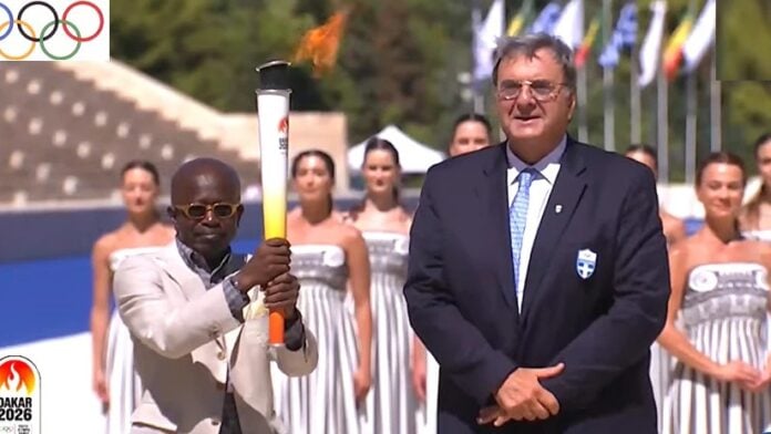 Remise de la flamme-olympique (C@ APS)