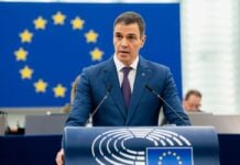 Ceuta : Pedro Sánchez passe de l’éloge à la mise en cause du Maroc Le Premier ministre espagnol Pedro Sánchez lors d’une intervention officielle.