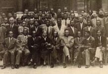 1956 : à la Sorbonne, la parole noire s’est construite sous le regard des grandes puissances Photo des intervenants au Premier congrès international des intellectuels noirs, Paris 1956 Présence Africaine