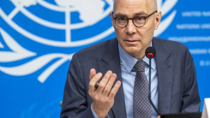 Volker Türk IA : l’ONU appelle à une "action urgente" face à des garde-fous qui peinent à suivre