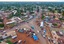 Afrique : les 15 000 petites villes oubliées qui pourraient créer les emplois de demain Afrique petite ville africaine