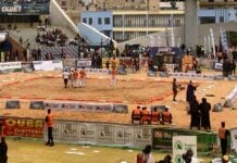 Lutte sénégalaise : battu par Talfa, Mor Kang Kang méconnaissable devant son nombreux public L'Arène nationale