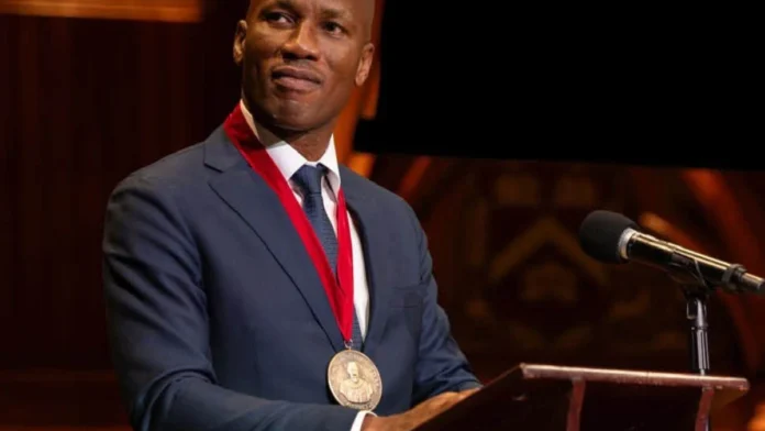 Didier Drogba reçoit la médaille W.E.B. Du Bois 21 ans après "l’appel de Khartoum"