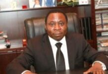 Cameroun : le ministre Gaston Eloundou Essomba veut sauver le secteur électrique Gaston Eloundou Essomba