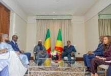 À Moscou, Assimi Goïta et Denis Sassou N’Guesso plaident pour une Afrique unie face aux défis sécuritaires Les Présidents Assimi Goïta, Denis Sassou N'Guesso, et les membres de leur délégation respective, ce 27 octobre 2026 à Moscou